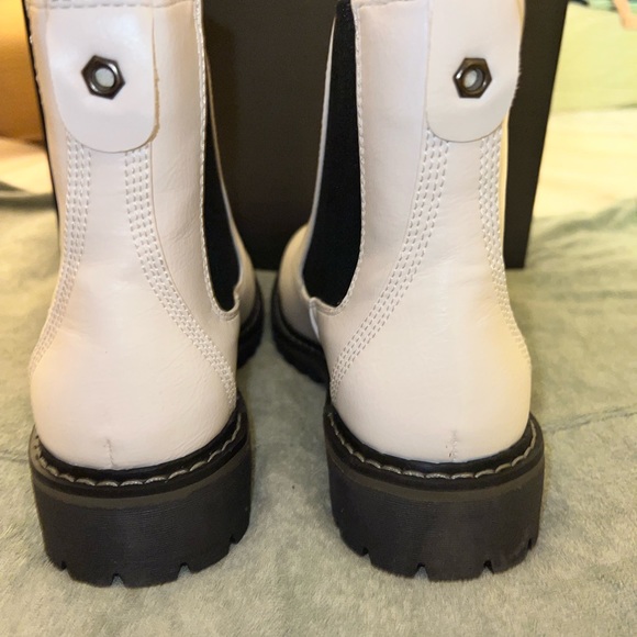 NWT * CORKYS * ” To Be honest “ Faux Leather Ankle / Rain Winter Boots - Picture 5 of 12